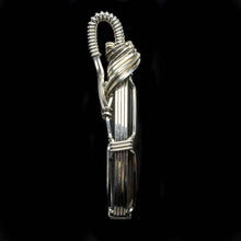 Load image into Gallery viewer, Labradorite: Pendant of Power