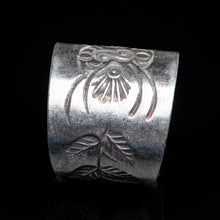 Load image into Gallery viewer, Adjustable Handmade Silver Ring