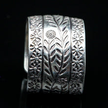 Load image into Gallery viewer, Handmade Sterling Ring- Size 6.5