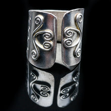 Load image into Gallery viewer, Handmade Sterling Ring