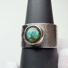 Load image into Gallery viewer, Adjustable Labradorite ring, side view showing the wide textured band