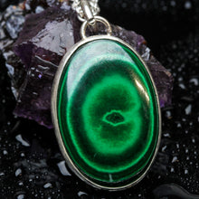 Load image into Gallery viewer, Eye of Knowledge: Malachite Pendant